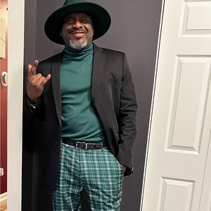 Meet your Posher, Eric